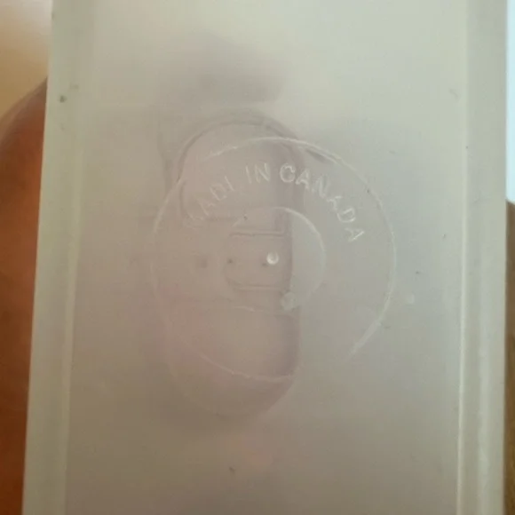 Pair of Vintage Tupperware Spice Shaker Salt Pepper Containers Pink With Lids x2 - Picture 12 of 13